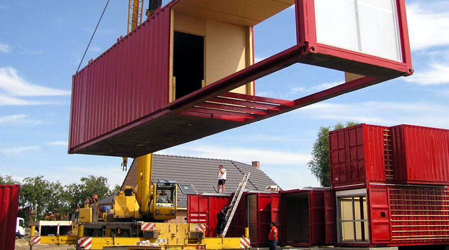 Maison-containers-grue