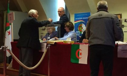 Facilitation des procédures administratives : le consul général d’Algérie à Paris sur le terrain