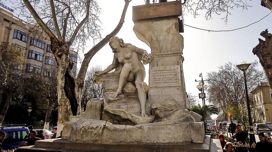 statue de Sétif vand