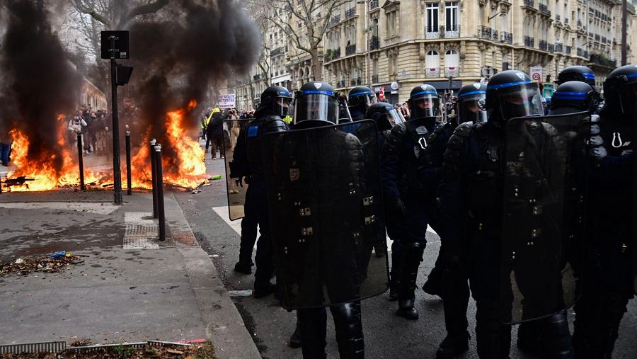 Paris flics l'espace public