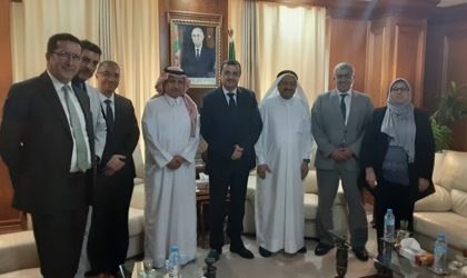 Le représentant de la Banque qatarie de l’énergie et le président de Gulf Petroleum chez Arkab