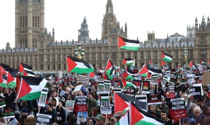 Les manifestations pro-palestiniennes se propagent sur les campus universitaires américains