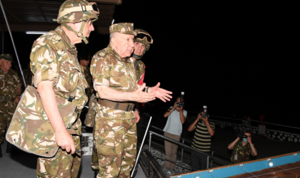 Saïd Chanegriha supervise l’exécution d’un exercice tactique de nuit à la 2e Région militaire