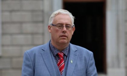Le député irlandais Thomas Gould : «J’espère que Benjamin Netanyahou brûlera en enfer !»
