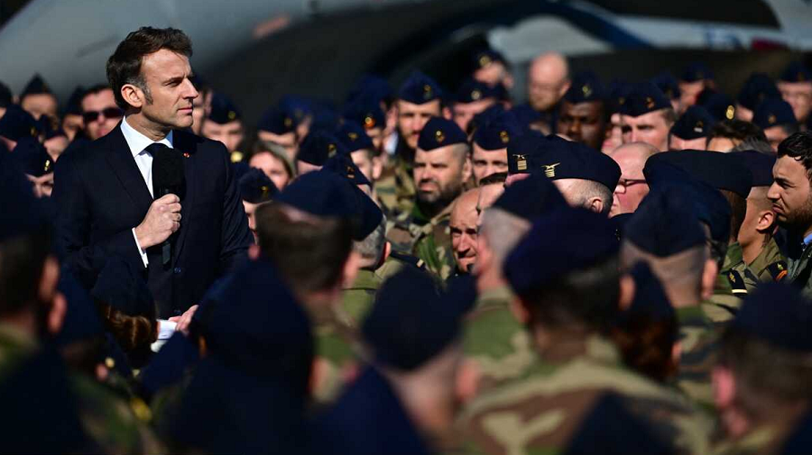 Macron manuel survie
