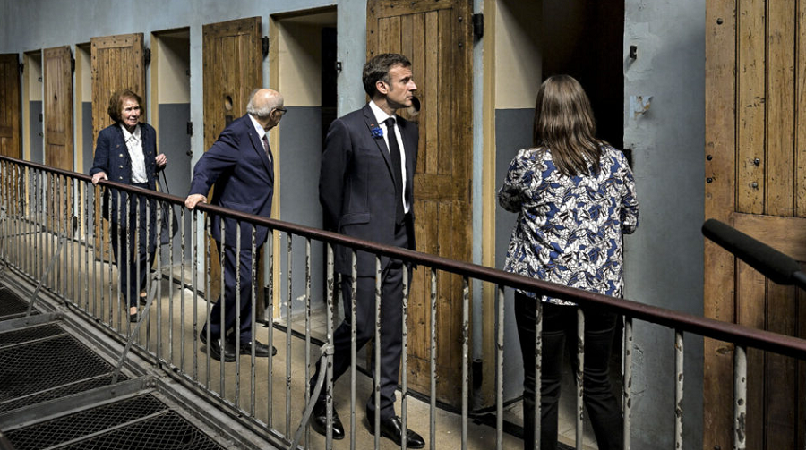 Macron