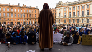 Guerre déclarée à l’islamisme : quatre faits prouvent que la France bluffe