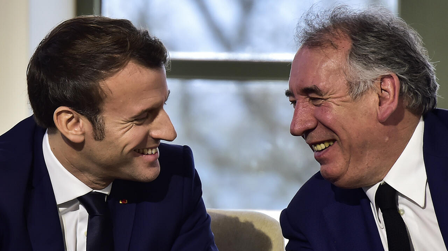 Macron Bayrou