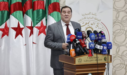 Meziane plaide pour la consolidation de la place de la langue amazighe dans la presse nationale