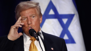 Interview – Jean-Loup Izambert : «Trump n’est qu’un domestique de l’oligarchie»
