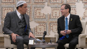 Le faux imam Chalghoumi au Temple des bombes ou le sermon des golems