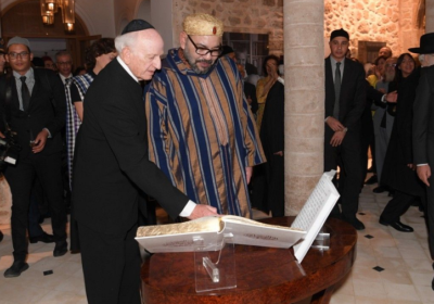 Une première au Maroc : les citoyens attaquent directement le roi et Azoulay