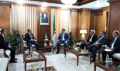 Arkab réaffirme le soutien du ministère de l’Energie à l’expansion des activités de l’américain Halliburton en Algérie